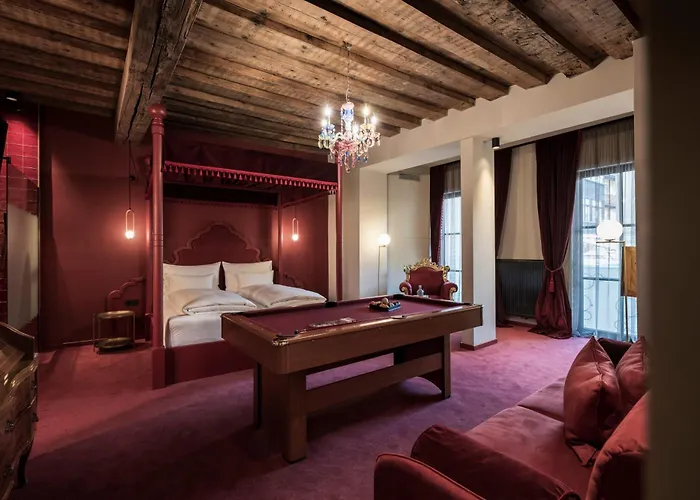 Altstadthotel Weißes Kreuz - In der Fußgängerzone